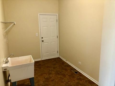 3058 Seekonk Ave, Elgin, IL 60124 photo 10