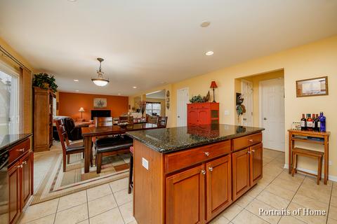 16315 Spring Creek Ln, Plainfield, IL 60586 photo 5