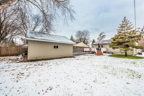 1612 Pleasant Ave, Mchenry, IL 60050 photo 4