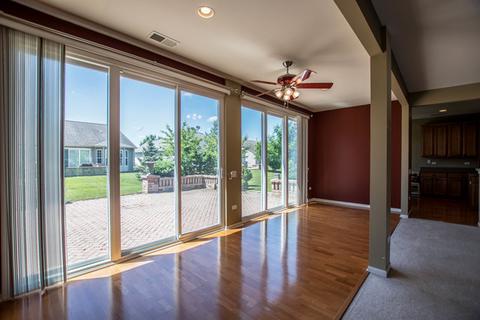 2451 Sandy Stream Ln, Elgin, IL 60124 photo 6