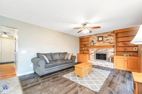 2435 Harbor Ct, Aurora, IL 60504 photo 5