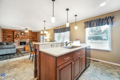 2435 Harbor Ct, Aurora, IL 60504 photo 35