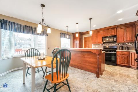 2435 Harbor Ct, Aurora, IL 60504 photo 6
