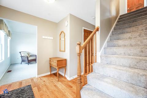 2435 Harbor Ct, Aurora, IL 60504 photo 2