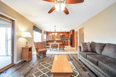 2435 Harbor Ct, Aurora, IL 60504 photo 3