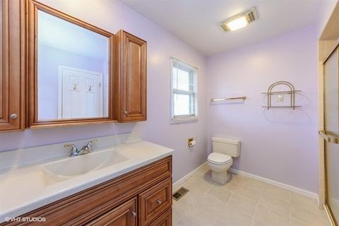 627 Cherrywood Dr, Wheeling, IL 60090 photo 10
