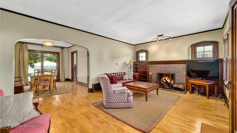 404 Lyon Ave, Wheaton, IL 60187 photo 4