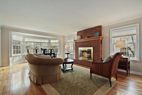 717 Indian Rd, Glenview, IL 60025 photo 4