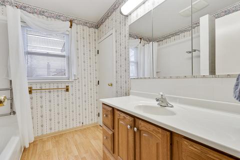 218 S 7th St, West Dundee, IL 60118 photo 15