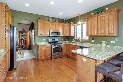 2605 San Mateo Dr, Plainfield, IL 60586 photo 3