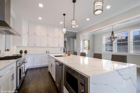 3428 N Marshfield Ave, Chicago, IL 60657 photo 5