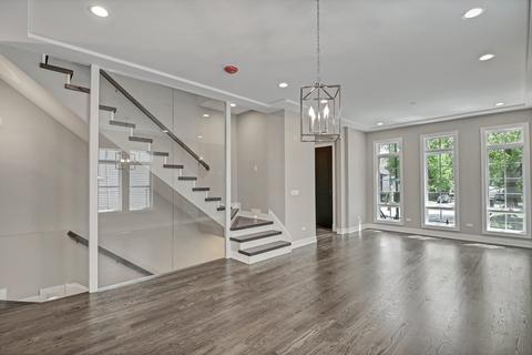 3428 N Marshfield Ave, Chicago, IL 60657 photo 7