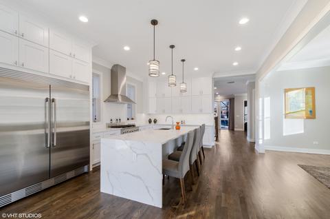 3428 N Marshfield Ave, Chicago, IL 60657 photo 4
