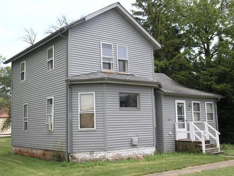 211 S 1st St, Peotone, IL 60468 photo 1
