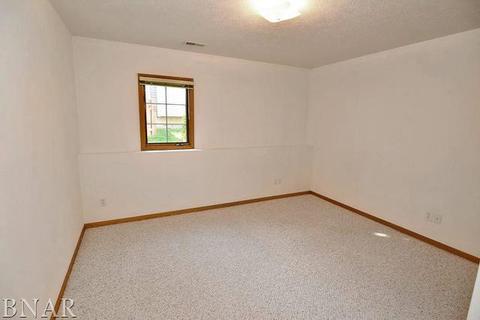 1315 Limerick Ln, Normal, IL 61761 photo 27