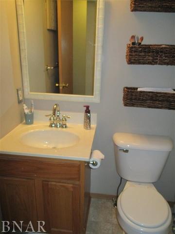 123 Crossing, Normal, IL 61761 photo 20