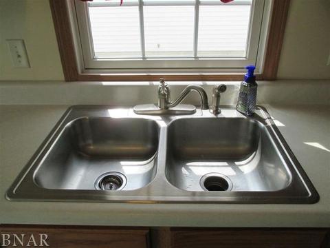 123 Crossing, Normal, IL 61761 photo 11