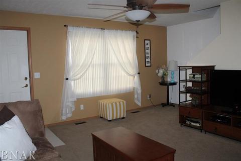 123 Crossing, Normal, IL 61761 photo 6