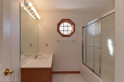 1400 Shannon, Normal, IL 61761 photo 23