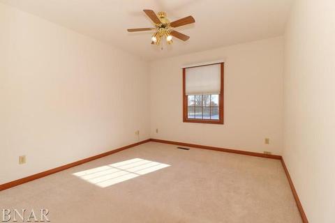 1400 Shannon, Normal, IL 61761 photo 16