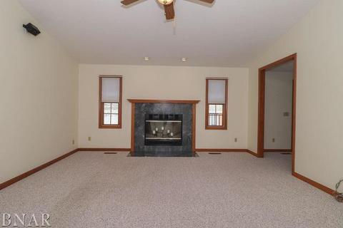 1400 Shannon, Normal, IL 61761 photo 5