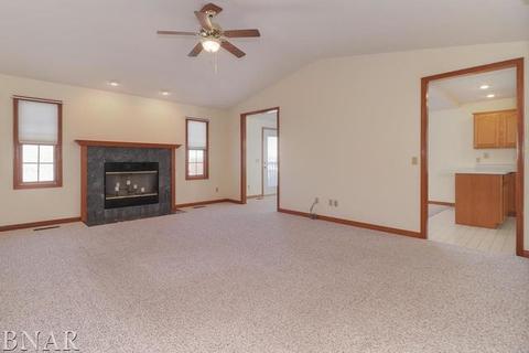 1400 Shannon, Normal, IL 61761 photo 3