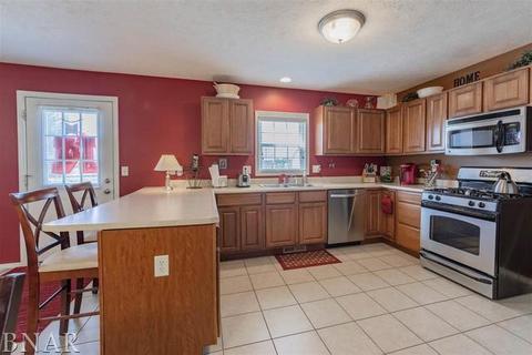 1101 Teegan, Normal, IL 61761 photo 3