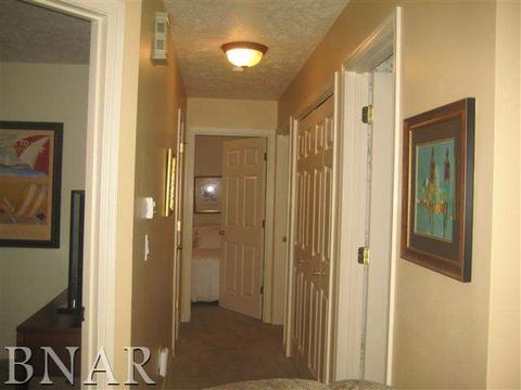 326 Fieldcrest, Normal, IL 61761 photo 14