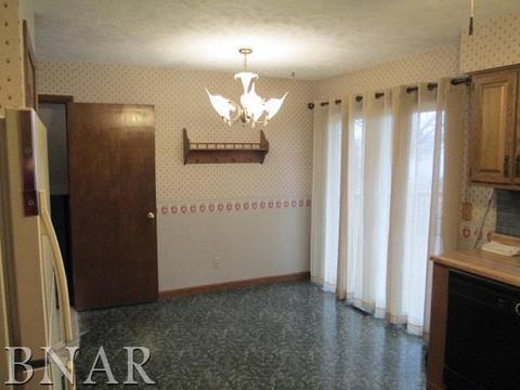 1815 Taft, Normal, IL 61761 photo 6