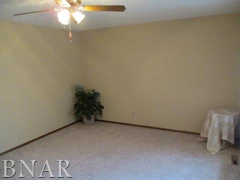 1815 Taft, Normal, IL 61761 photo 4