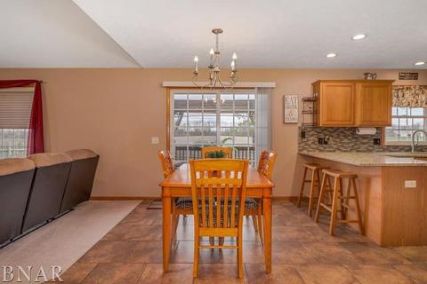 1803 Setter St, Normal, IL 61761 photo 14