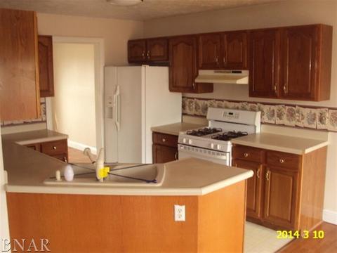 1412 Henry, Normal, IL 61761 photo 5