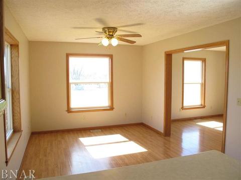 115 Mallard Ct, Downs, IL 61736 photo 7