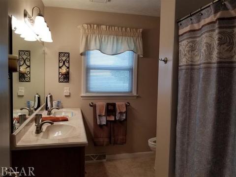 110 Eugene, Towanda, IL 61776 photo 16