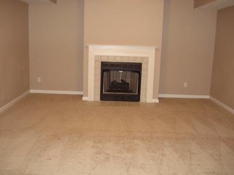 915 Perry, Normal, IL 61761 photo 4