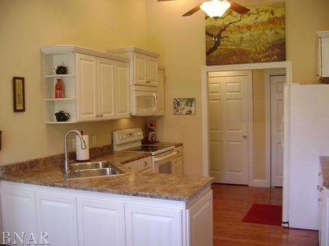 2304 N Bridge Dr, Normal, IL 61761 photo 11