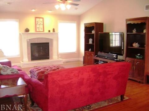 2304 N Bridge Dr, Normal, IL 61761 photo 6