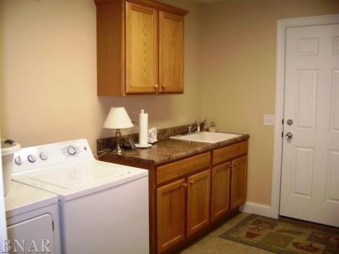 2304 N Bridge Dr, Normal, IL 61761 photo 24