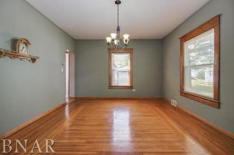215 E Washington St, Carlock, IL 61725 photo 2