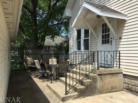202 W Martin, Forrest, IL 61741 photo 2