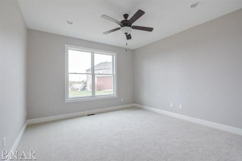 752 Canyon Crk, Normal, IL 61761 photo 19