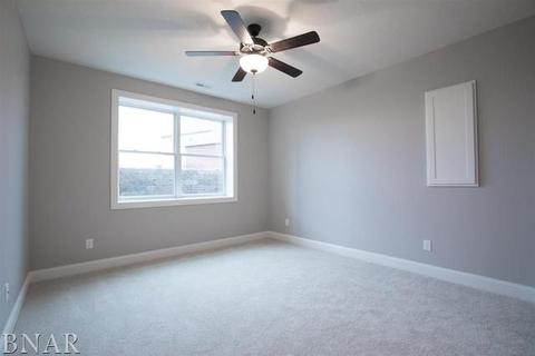 752 Canyon Crk, Normal, IL 61761 photo 27