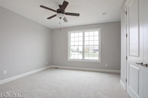 752 Canyon Crk, Normal, IL 61761 photo 22