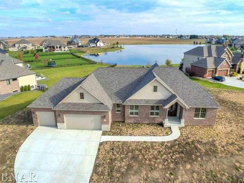 752 Canyon Crk, Normal, IL 61761 photo 2