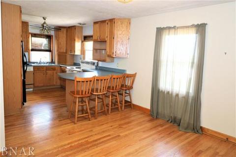 2221 W Raab Rd, Normal, IL 61761 photo 5
