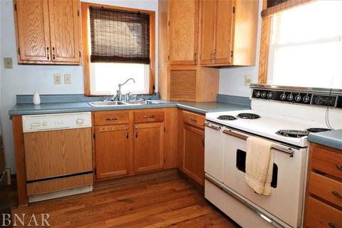 2221 W Raab Rd, Normal, IL 61761 photo 2