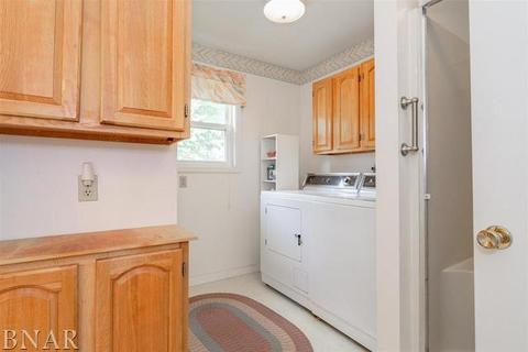 1403 Blackstone, Bloomington, IL 61701 photo 11