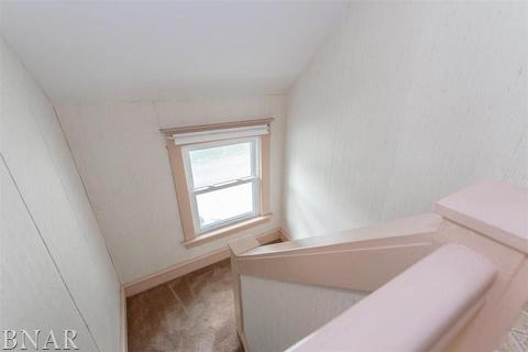 1403 Blackstone, Bloomington, IL 61701 photo 14
