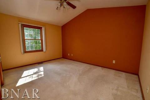 405 Stanhope Ln, Normal, IL 61761 photo 7