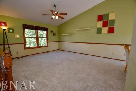 405 Stanhope Ln, Normal, IL 61761 photo 2